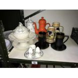 A quantity of china including cream ware