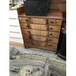 A chest with 5 lockable drawers (no keys)