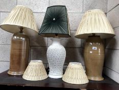 3 large stoneware/porcelain table lamps with retro shade & 2 other lamp shades
