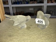 2 etched bird ornaments by Biagini,