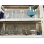 2 shelves of glassware