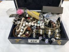 A jewellery box & contents