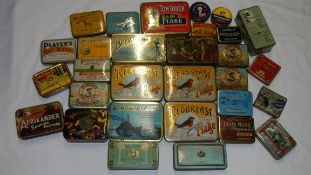 30 tobacco related tins