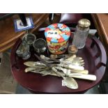 A small lot of metal miscellaneous cutlery