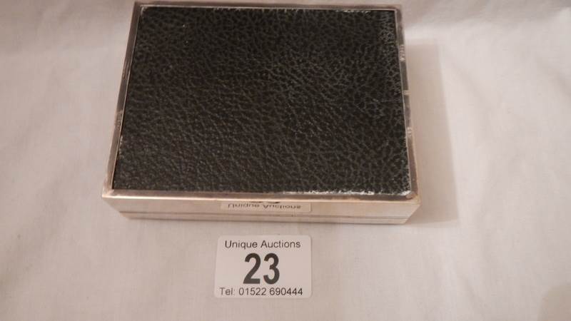 A hall marked silver box with wood lining, 4.5" x 3.5" x 1.25", in good condition. - Image 5 of 5