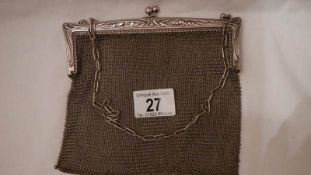 An art deco mesh evening bag in very good condition.