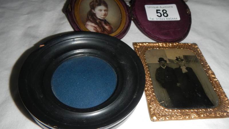 4 good old photo frames some with photo's, - Image 5 of 6