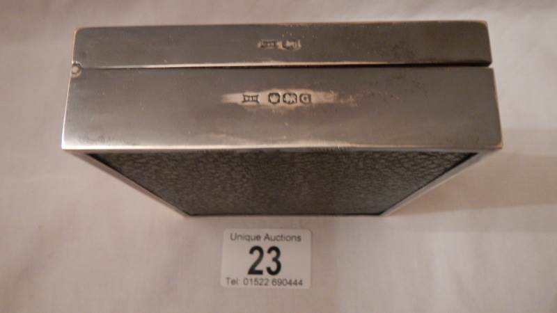 A hall marked silver box with wood lining, 4.5" x 3.5" x 1.25", in good condition. - Image 4 of 5