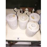 2 pairs of wall lamps with 4 white glass lamp shades