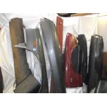 A quantity of various body panels mainly Jaguar/Daimler including XJS front wings (2 pairs),