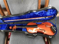 A Stentor Student violin with bow & case