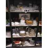 4 shelves of kitchenalia