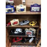 A quantity of boxed & unboxed die cast including Lledo
