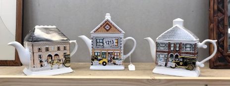 3 Wade 1960's Ringtons teapots