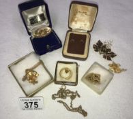 A mixed lot of yellow metal jewellery including Venezuelan