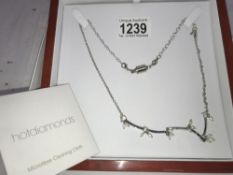 A cased 'Hot Diamonds' silver necklace