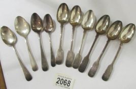 10 silver teaspoons, approximately 170 grams.