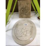 2 classical design wall plaques,