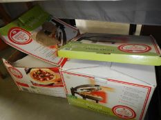 2 boxed pizza ovens