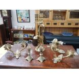 A quantity of mid 20th Century brassware including candlesticks,