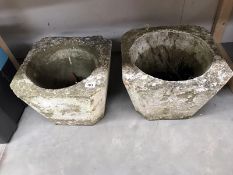 2 concrete planters