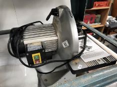 A Draper 750W disc sander