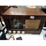 A vintage etronic radio