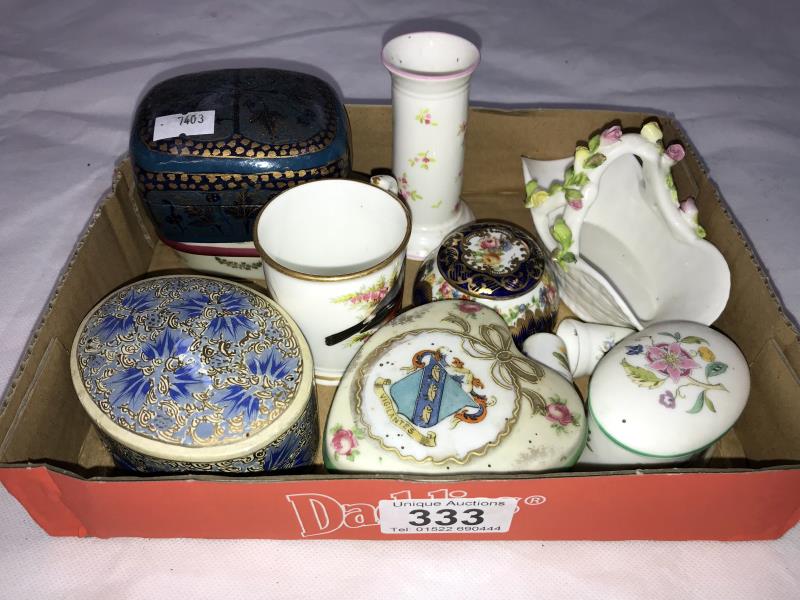 A mixed lot of trinket boxes etc.