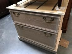 A 2 drawer chest