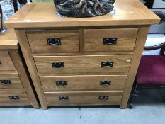 An oak 5 drawer chest