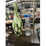 A large green art vase glass vase & an etched glass vase