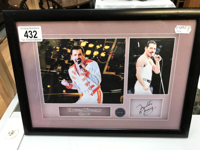 A collection of autographs - Duran Duran, Robbie Williams, Jonny Wilkinson, - Image 2 of 11