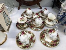 19 pieces of Royal Albert Old Country Roses teaware 1st quality and Royal Albert pitcher plant cup