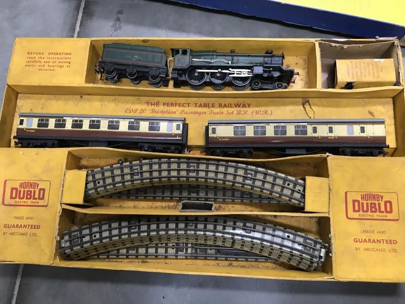 2 Hornby Dublo 3-rail train sets - G25 L.M.R. - Image 2 of 8