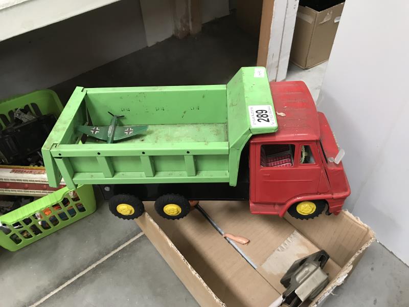A Japanese tin plate Toyota Toyoace T-18 lorry etc. - Image 2 of 2