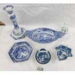3 items of Spode blue and white Italian ware and 3 other items of blue and white china.