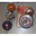 A mixed lot of carnival glass bowls.