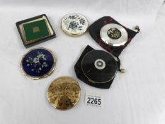 6 vintage powder compacts including Stratton.