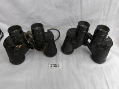 2 pairs of Canadian military binoculars with war office arrow (dated 1943 and 1944).