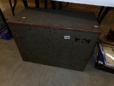 A German military graf zeppelin Kolbenringe diesel parts box.