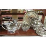 A mixed lot of silver plate items.