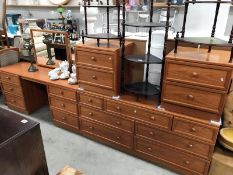 A G plan bedrooms et comprising dressing table, 2 bedsides and a 7 drawer chest).