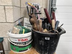 A mixed lot of tools including decorating tools.