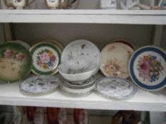 A good lot of cabinet plates
