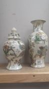 2 Chinese vases