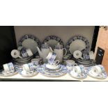 A Crown Dynasty floral pattern dinner service