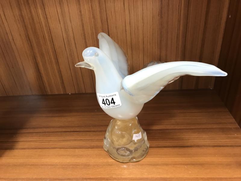 A Murano glass pigeon