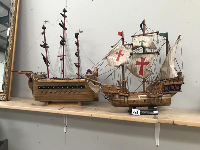 2 model galleons