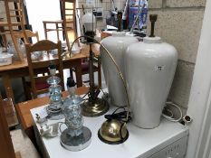 2 pairs of table lamps and 2 others