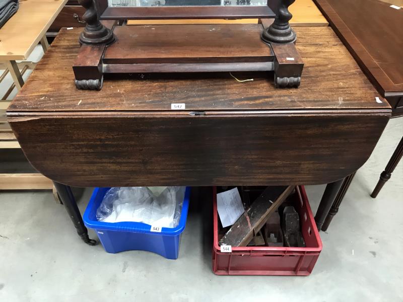 A Victorian mahogany pembroke table